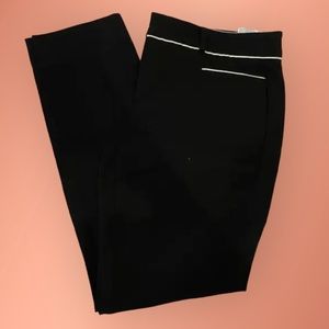 Classic Chic! Banana Republic Black Sloan Pants Size 4